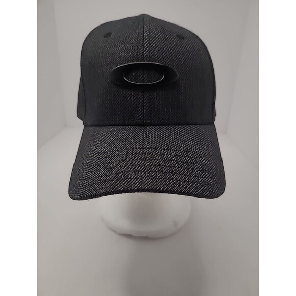 Oakley Flexfit Hat Size L/XL Cap Solid Black with Logo Flex - Picture 1 of 8